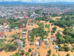 泰国暴雨引发山洪暴发，22人死亡